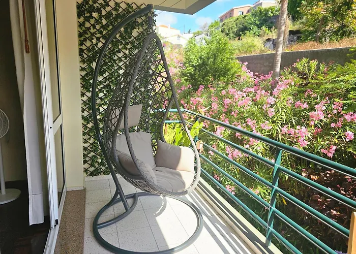 Madeira Gardens * פונשל